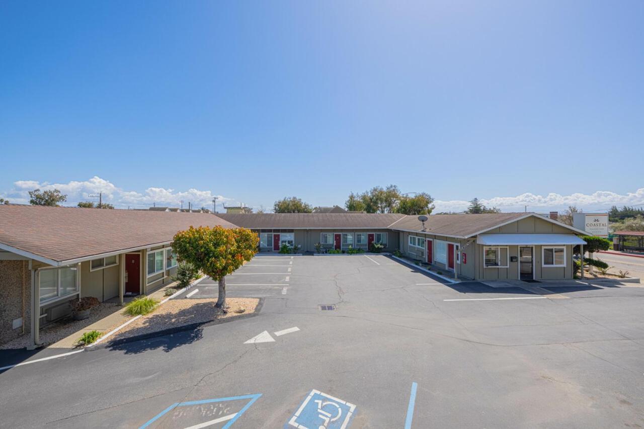 Coastal Valley Inn Castroville Exterior foto